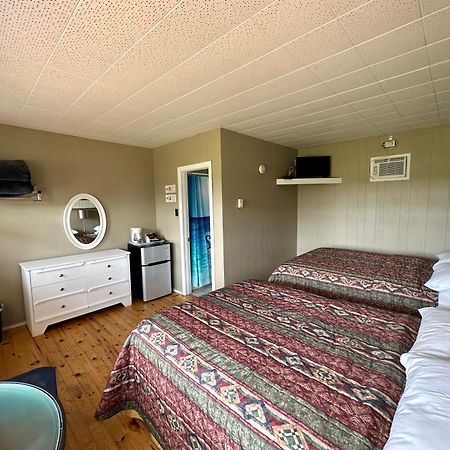 The Waterfront Motel Grand Barachois Экстерьер фото