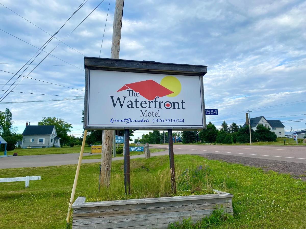 The Waterfront Motel Grand Barachois Экстерьер фото