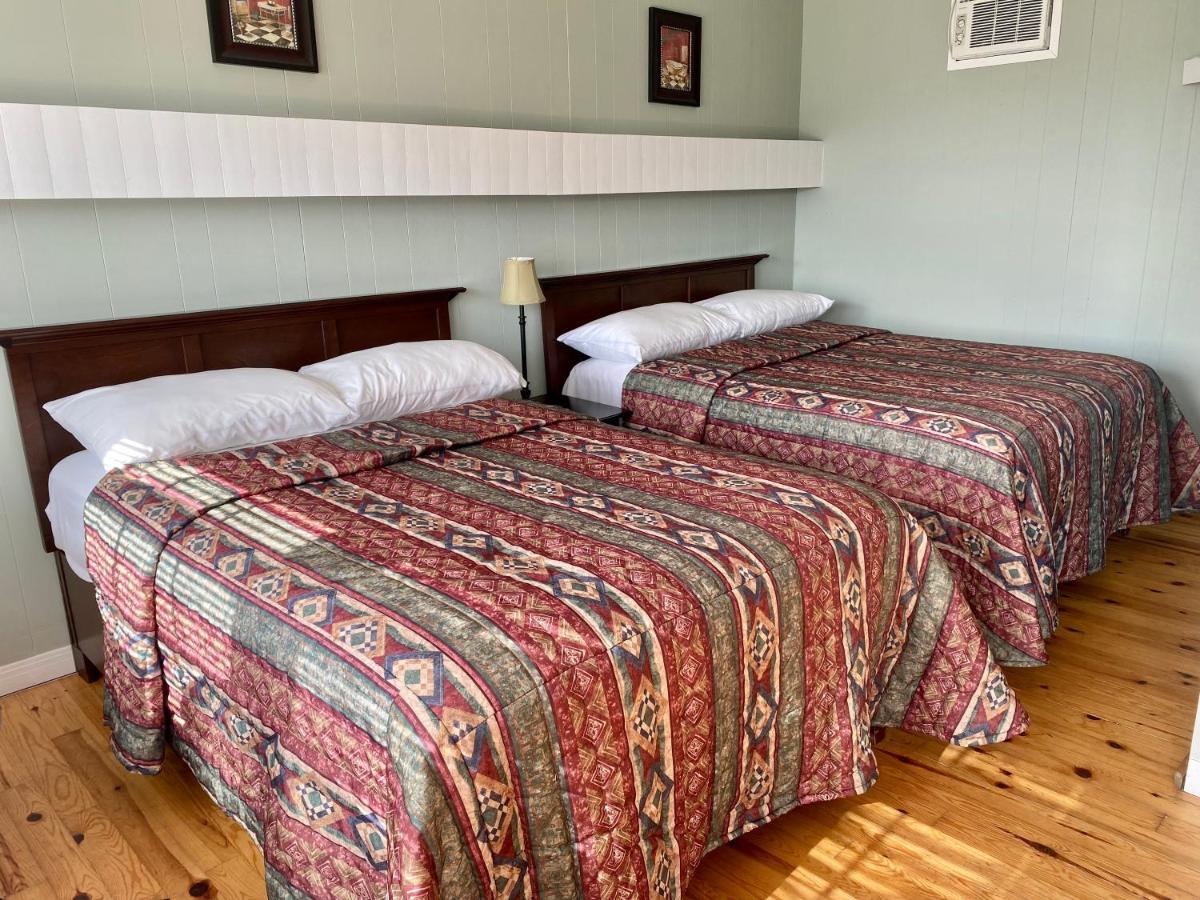 The Waterfront Motel Grand Barachois Экстерьер фото